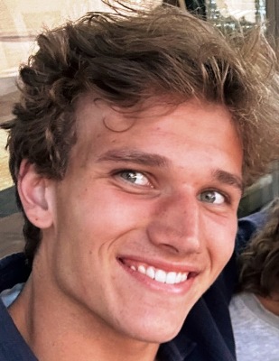 Alexander Van Hulst Alexander Van Hulst