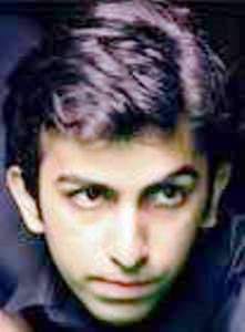 Mohammad Rais Senzahi