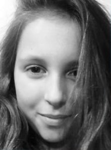 Mia Saveljic Mia Saveljic