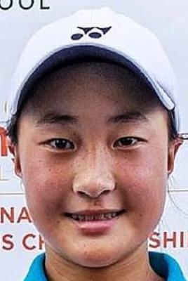 Yui Komada Yui Komada